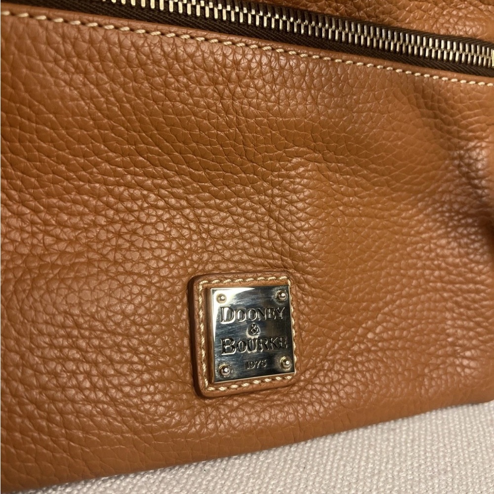 Dooney & Bourke Brown Leather crossbody bag - Picture 2 of 7